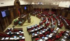 Fransa Ermənistanda siyasi çaxnaşma yaratdı