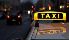 Azərbaycanlı taksi sürücüsü DİN rəsmisini qarət etdi - VİDEO