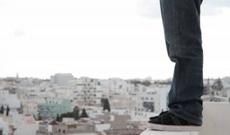 Xətaidə intihara cəhd edən vətəndaşın xilası əməliyyatı keçirilir