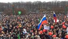 Rus ekspert mitinqlərdən danışdı: Bir gün xalq anlayacaq ki...