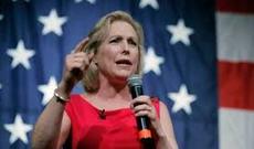 Kirsten Gillibrand  prezident vəzifəsi uğrunda yarışda iştirakını dayandırıb