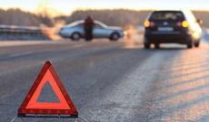 Lökbatanda “Mercedes” “VAZ-21019”la toqquşub – Ölən var