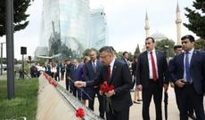 Şəhidlərin xatirəsinə ehtiram