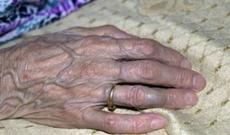 Bakıda 70 yaşlı qadın evində öldürülüb