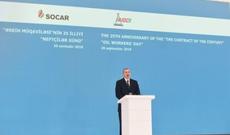 Prezident İlham Əliyev “Əsrin müqaviləsi”nin 25 illiyi və Neftçilər Günü münasibətilə keçirilən mərasimdə iştirak edir