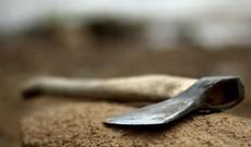 Bakıda dəhşətli cinayət - Qayınata 4 uşaqlı gəlinini balta ilə qətlə yetirdi