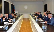 Təhsil naziri İctimai Şuranın üzvləri ilə görüşüb