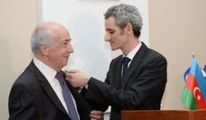 Azərbaycan Milli İncəsənət Muzeyinin direktoruna Fransa Kavaleri ordeni təqdim edilib
