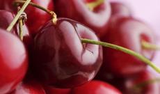 Bu meyvənin faydalarından belə yararlanın