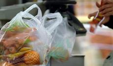 Polietilen torbaların ödənişli olması gündəmdədir – Nazir danışıb