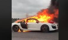 Bakıda gəlin maşını yanıb