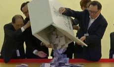 Hong Kongda müxalifətin yerli qələbəsi