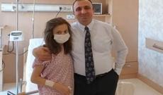 Çəkisi 35 kiloqram olan yeniyetməyə anasının böyrəyi köçürülüb