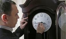 Almaniyalı bazardan aldığı saatın içində 25 min avro tapdı