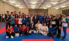 Azərbaycan karateçiləri ilin ilk turnirində 21 medal qazanıblar