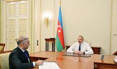 Prezident İlham Əliyev Vüqar Əhmədovu “Azərişıq” ASC-nin sədri vəzifəsinə təyin olunması ilə əlaqədar qəbul edib