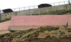 Badamdar şosesi yenidən sürüşdü