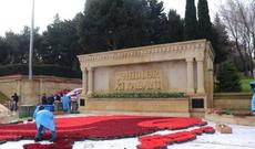 “Şəhidlər Xiyabanı”nda 20 Yanvar faciəsinin ildönümü ilə bağlı hazırlıq işləri aparılır