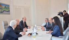 Əbülfəs Qarayev Mixail Şvıdkoyu qəbul edib