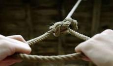 Bakıda aptek müdirinin asılmış meyiti tapılıb