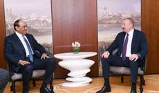 İlham Əliyev Küveyt Dövlətinin Baş Naziri ilə görüşüb