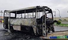 Sumqayıtda sərnişin avtobusu yandı