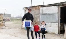 Heydər Əliyev Fondu ailələrə Novruz sovqatları payladı