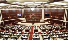Milli Məclisin iclasının gündəliyinə dəyişiklik edildi